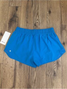 NWT Lululemon Hotty Hot High Rise Shorts 2.5" In Cornflower Blue Size 12